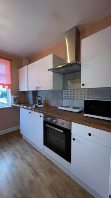 Palaz 6 - 2 Bedroom Flat Edmonton Bagian luar foto